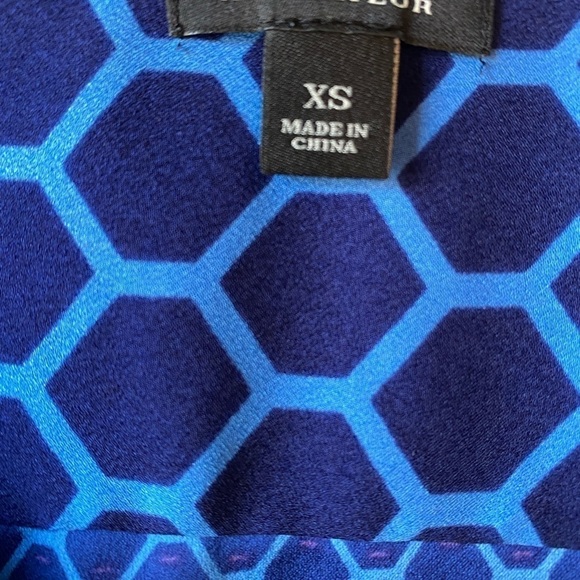 Ann Taylor Blouse - Picture 4 of 11